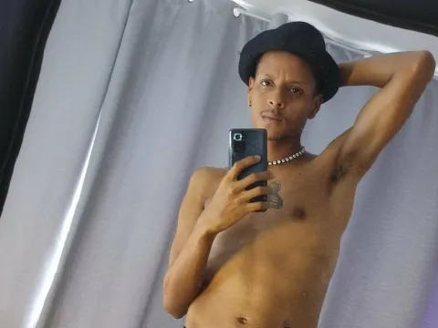 live webcam chat model AaronScotth