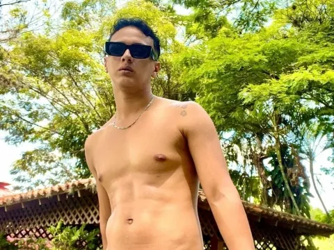 live sex tv model DamonColton