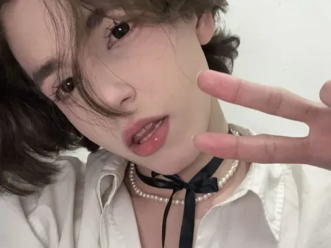 live now model EliosFantasy