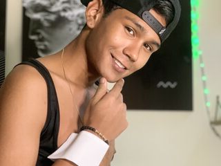 webcam show model GeordiSmith
