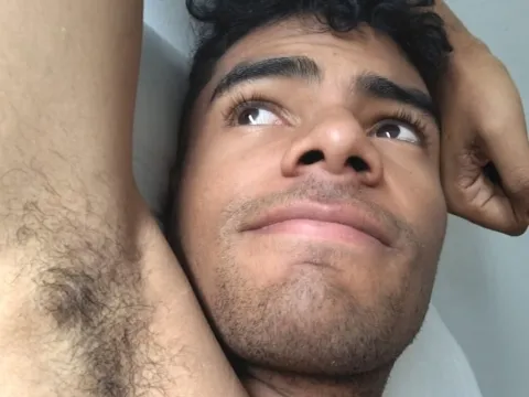 feed live sex model GiancarloSilver