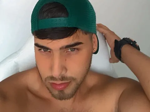 live sex com model IanPeter