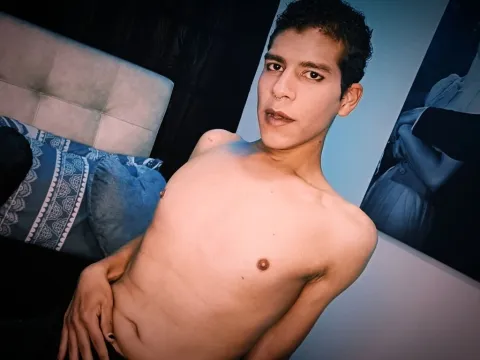 webcam chat model KennenHerrera