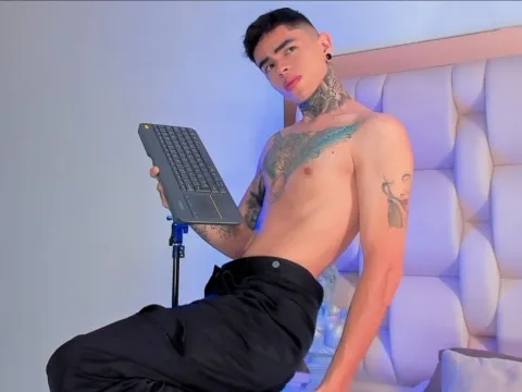 web cam sex model MaximosVenedeti