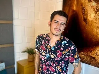 live official model SalvatoreCostas
