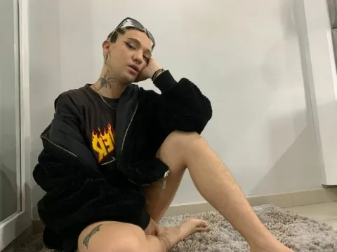live sex model ValentinoBetmoon